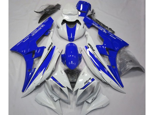 2006-2007 Gloss White and Blue Yamaha R6 Fairings 2006-2007 Gloss White and Blue Yamaha R6 Fairings
