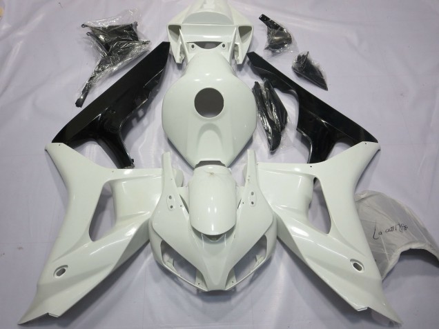 2006-2007 White and Black Honda CBR1000RR Fairings 2006-2007 White and Black Honda CBR1000RR Fairings