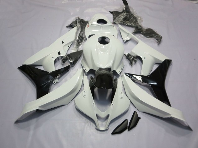 2007-2008 Gloss White and Black Honda CBR600RR Fairings